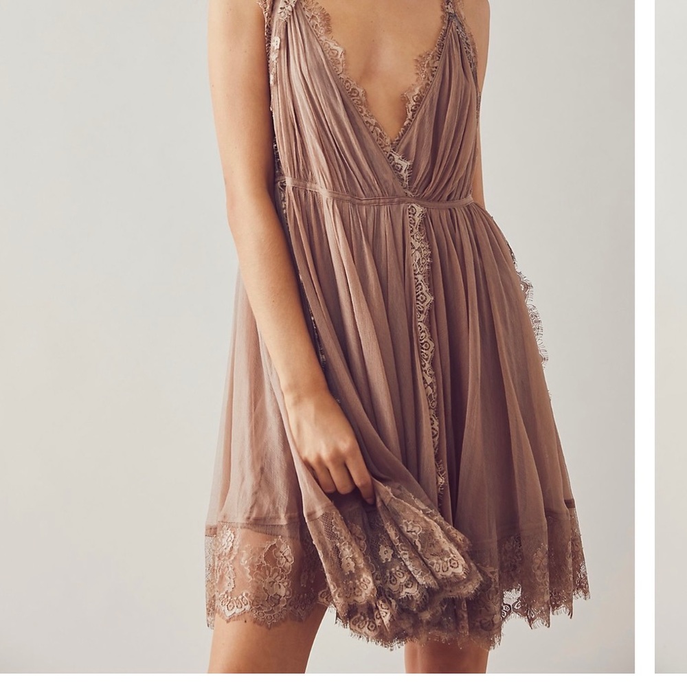 Free People Marilyn Dress in Mocha